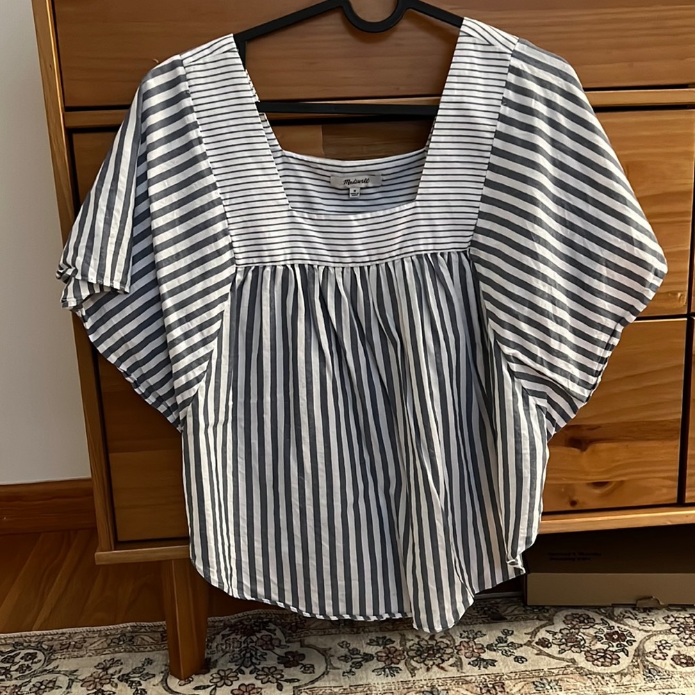 Madewell - striped flowy top